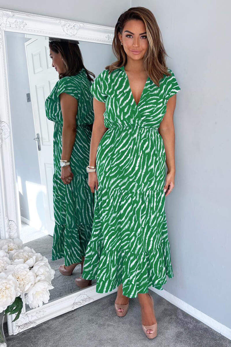 Green And White Animal Print Collared Smock Midi Dress