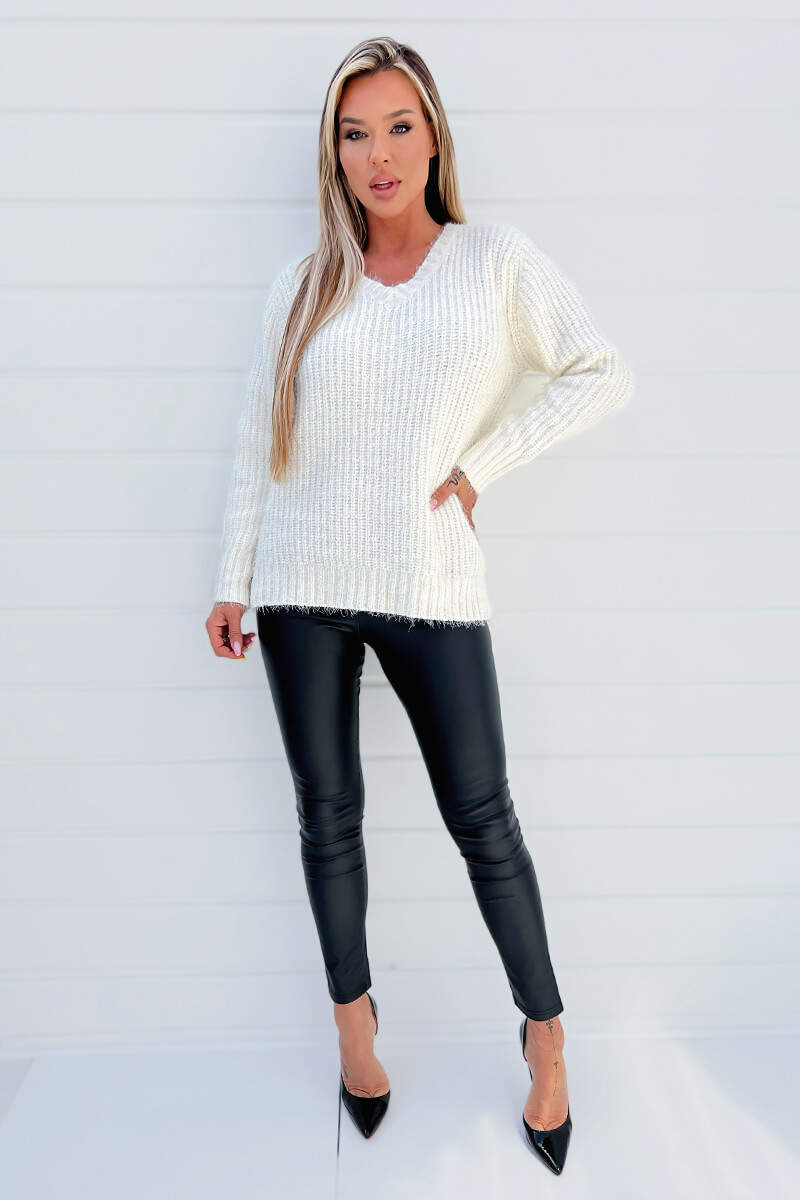 Cream V-Neck Chenille Knit Jumper