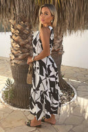 Black And White Leaf Print Sleeveless Tiered Smock Midi Dress